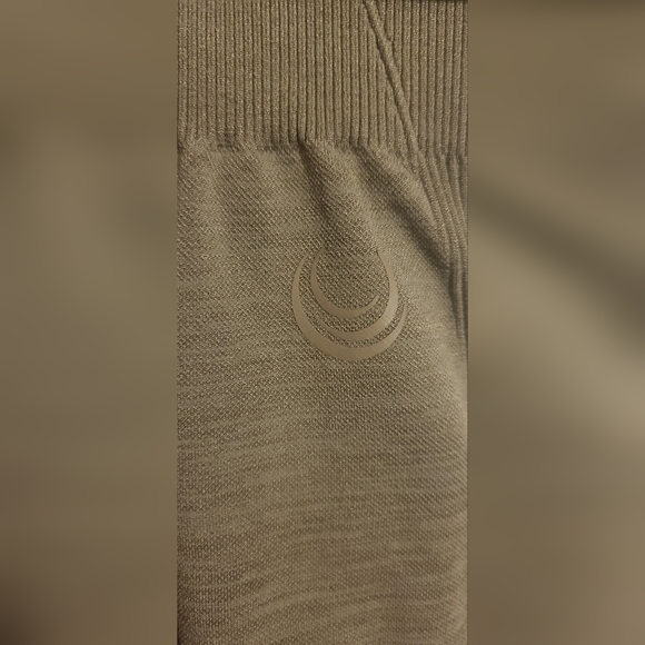 Lazuli Sculpt Leggings - Picture 3 of 6